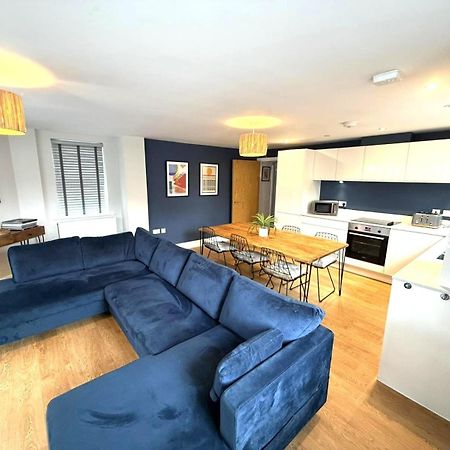 X-Large Two Bedroom & Two Bathroom Apartment With Free Evening Parking 사우샘프턴 외부 사진