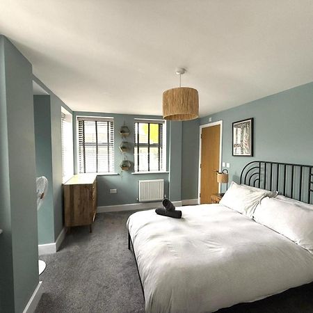 X-Large Two Bedroom & Two Bathroom Apartment With Free Evening Parking 사우샘프턴 외부 사진