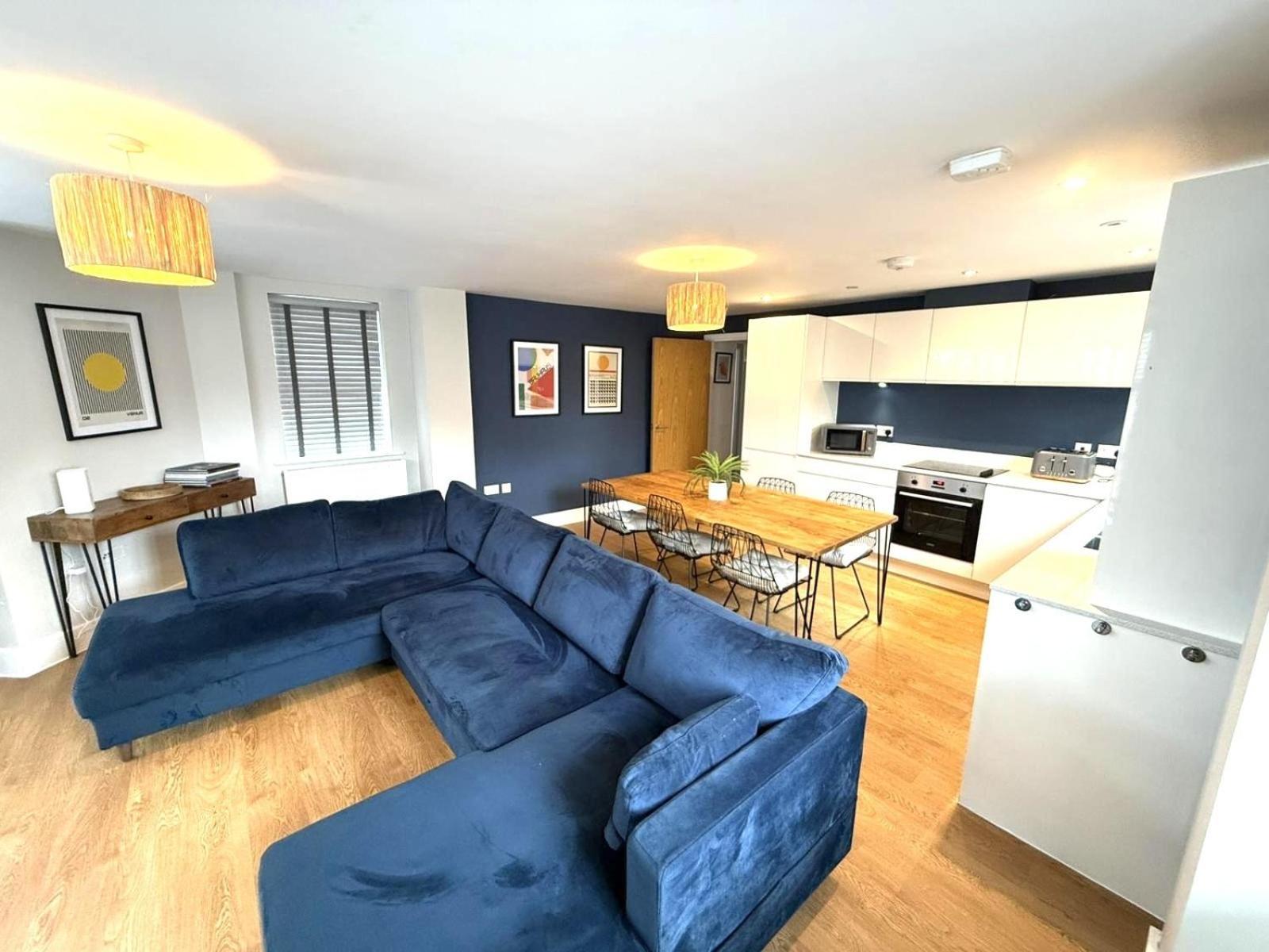 X-Large Two Bedroom & Two Bathroom Apartment With Free Evening Parking 사우샘프턴 외부 사진